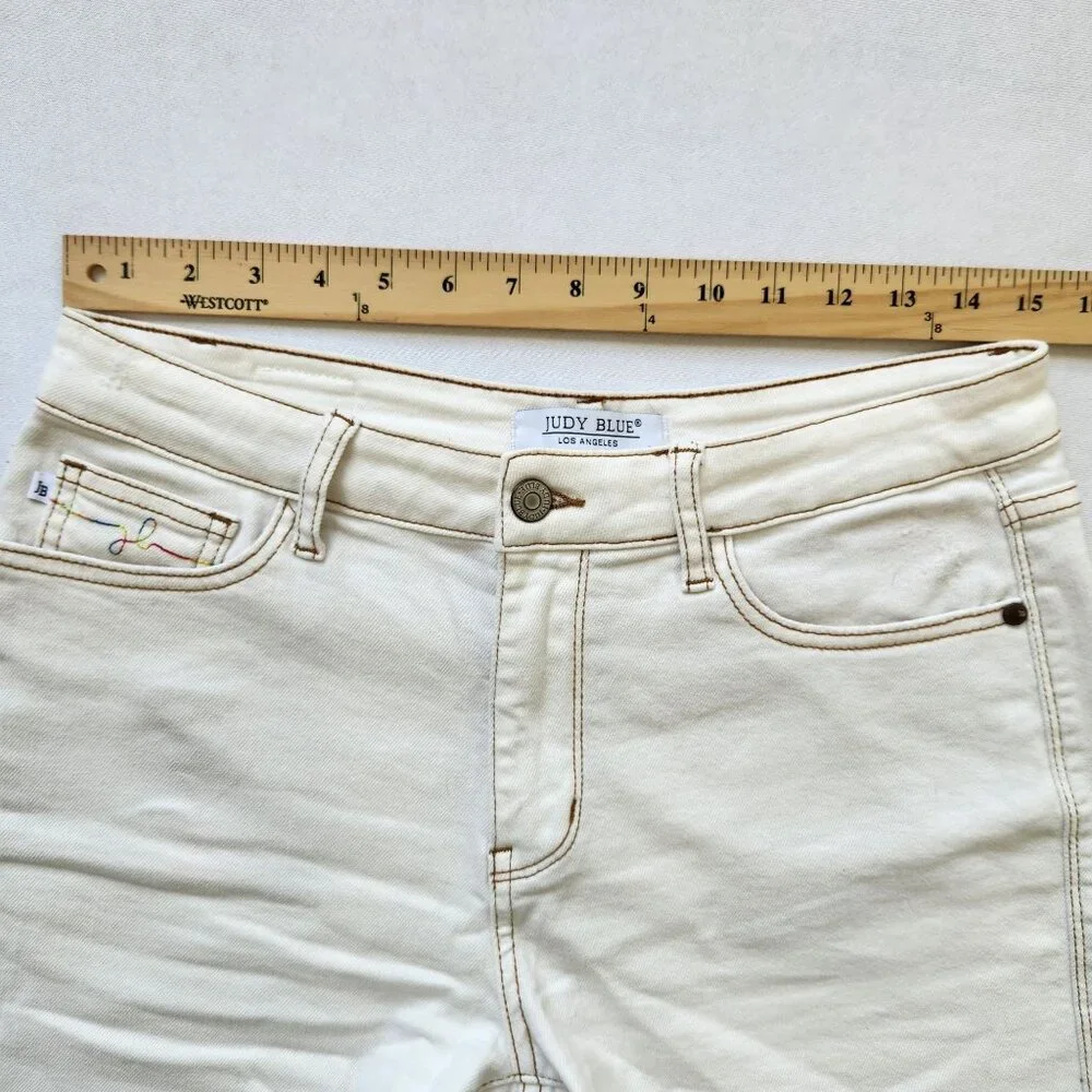 Judy Blue Rainbow Road Ecru Shorts Embroidered Frayed Hem Soft Stretchy Cute - Picture 11 of 13